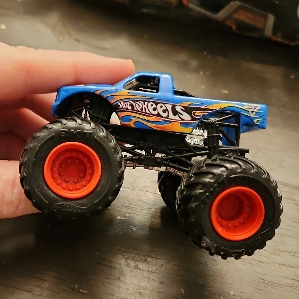 Mattel hotwheels racing